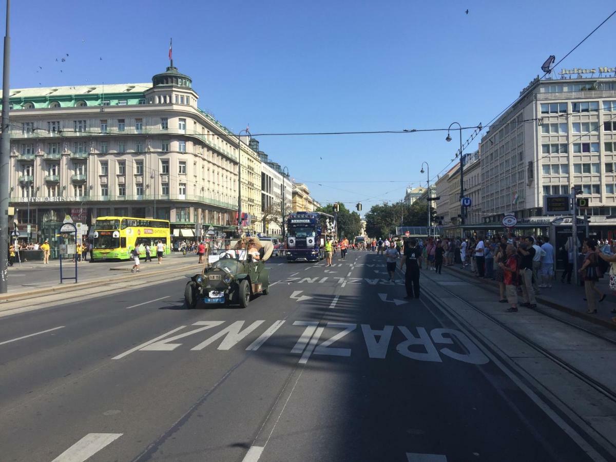Apartment France | Operastreet Wien Eksteriør billede